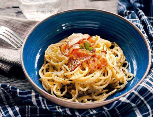 Macarrão integral à carbonara